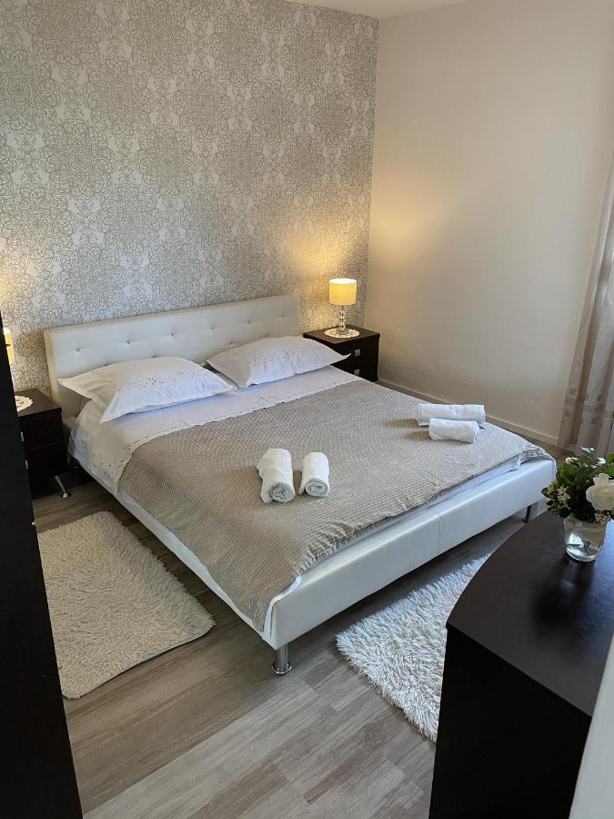 Danijel Apartmans Bibinje Kültér fotó
